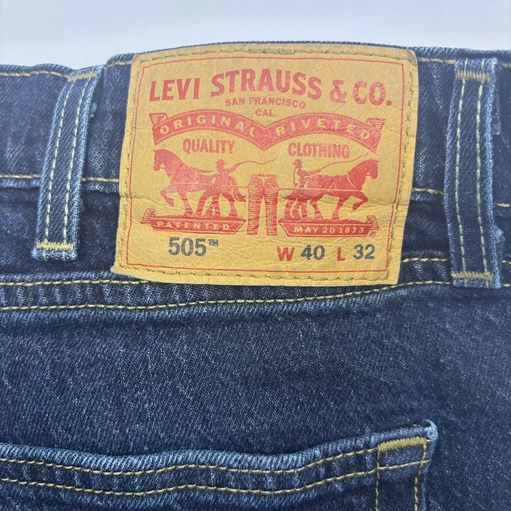 Levi's 505 Regular Fit Jeans 40x32‎ Straight Leg Zip Fly Classic Denim Dark Blue